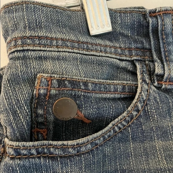 DKNY Blue Denim Distressed Straight Leg Jeans 8P Petite Stretch Zip Pockets - Picture 6 of 8